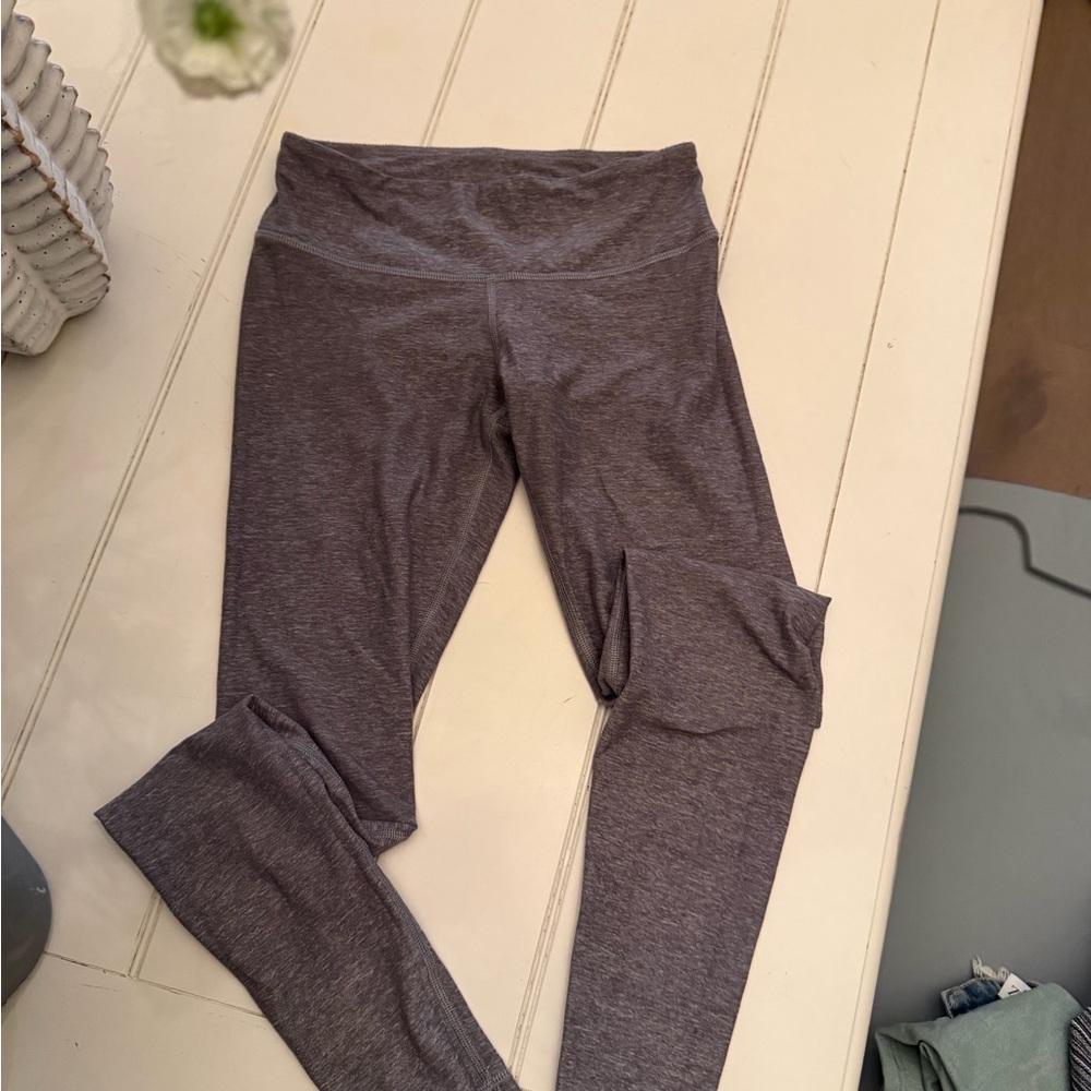 Gray wunder under Leggings